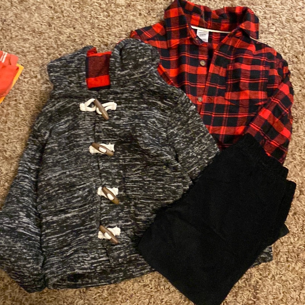 Three piece outfit carters size 24 months